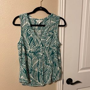 Market and spruce xl top like new condition